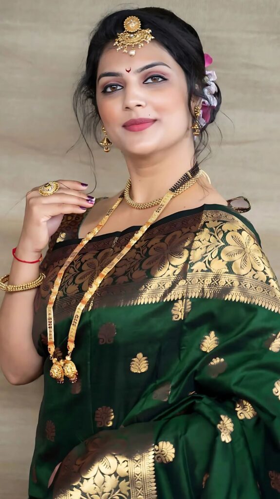 Karagiri Nightshade Kanjivaram Saree